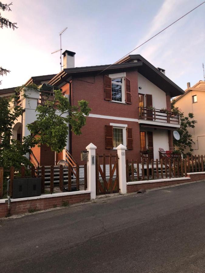 Apartamento La Vedetta Del Montefeltro Peglio Exterior foto